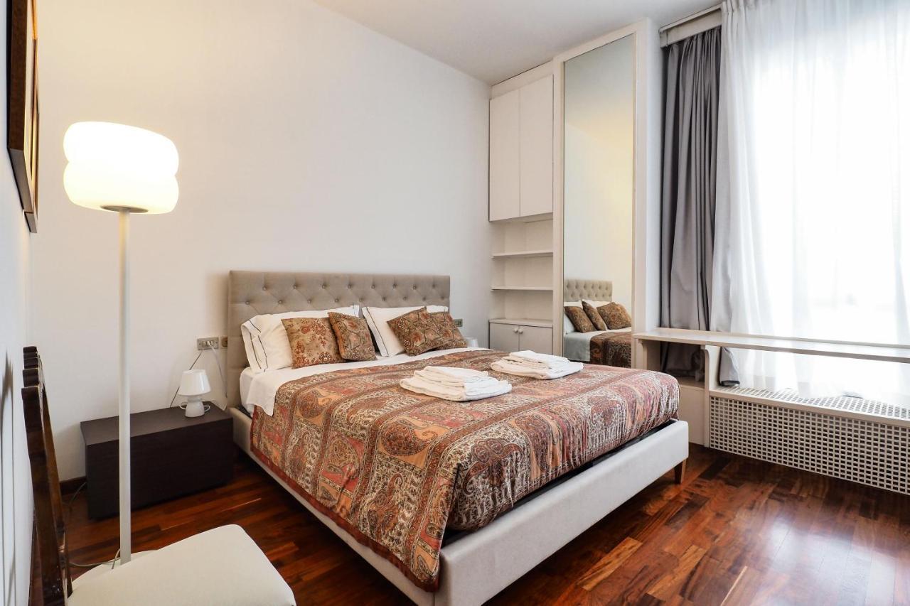 Duomo Luxury Apartment VI 米兰 外观 照片